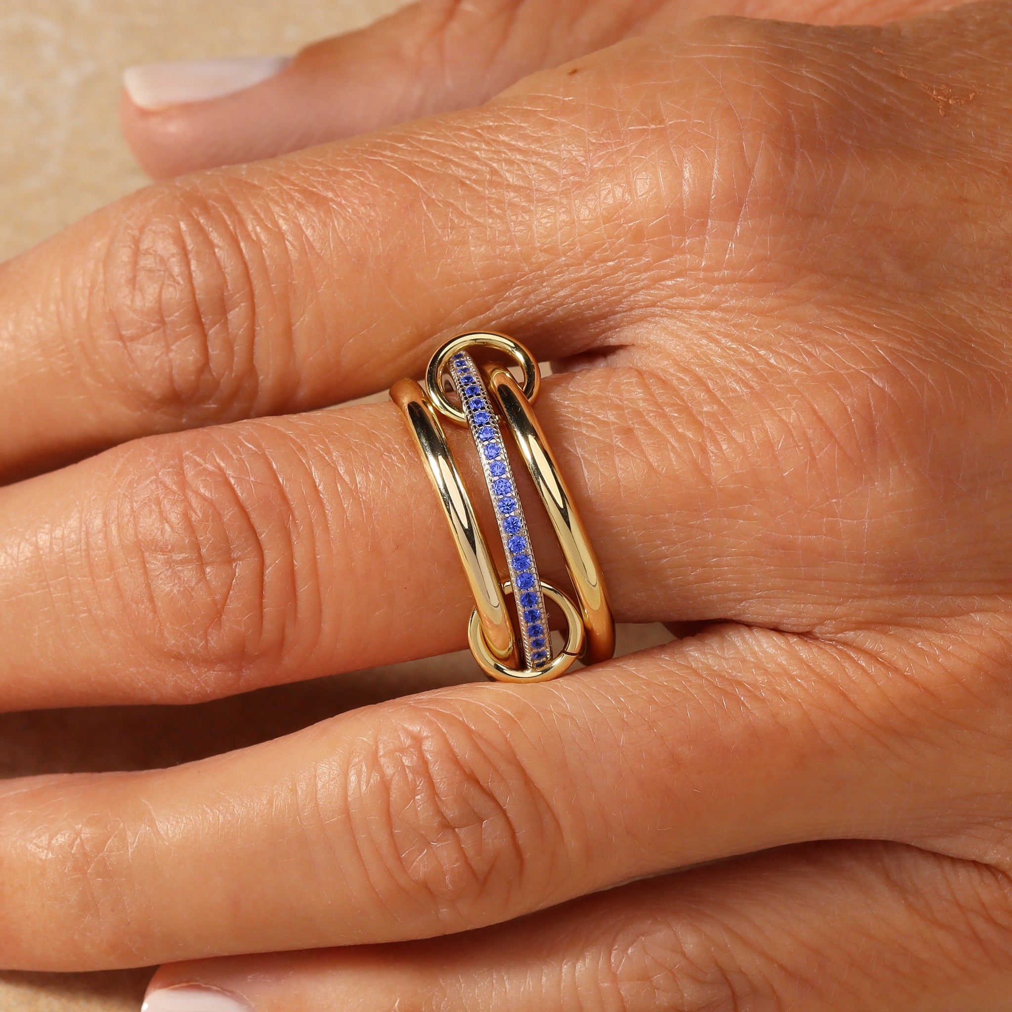 Bellanca Spinner Ring - Sapphire Blue