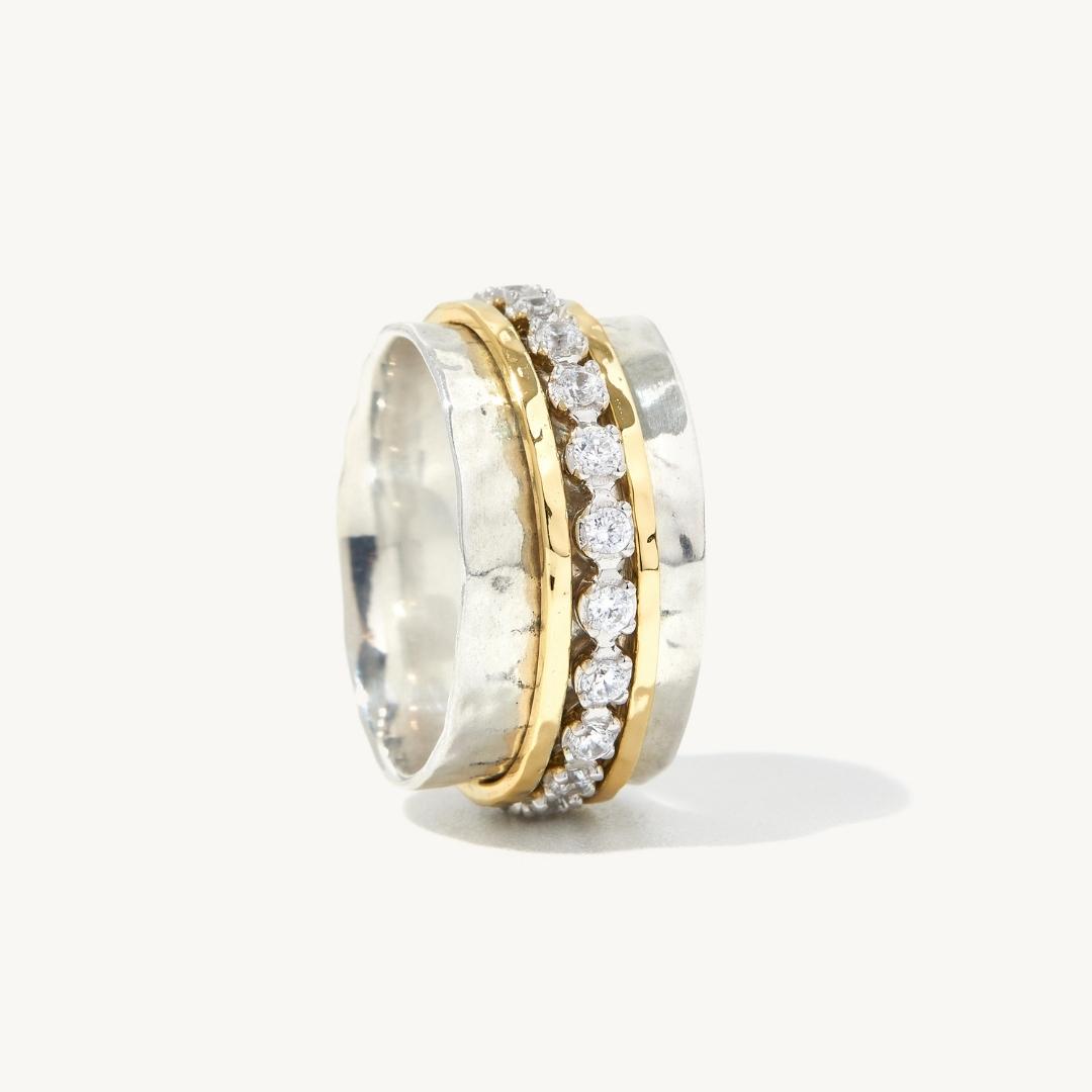 Aria Spinner Ring