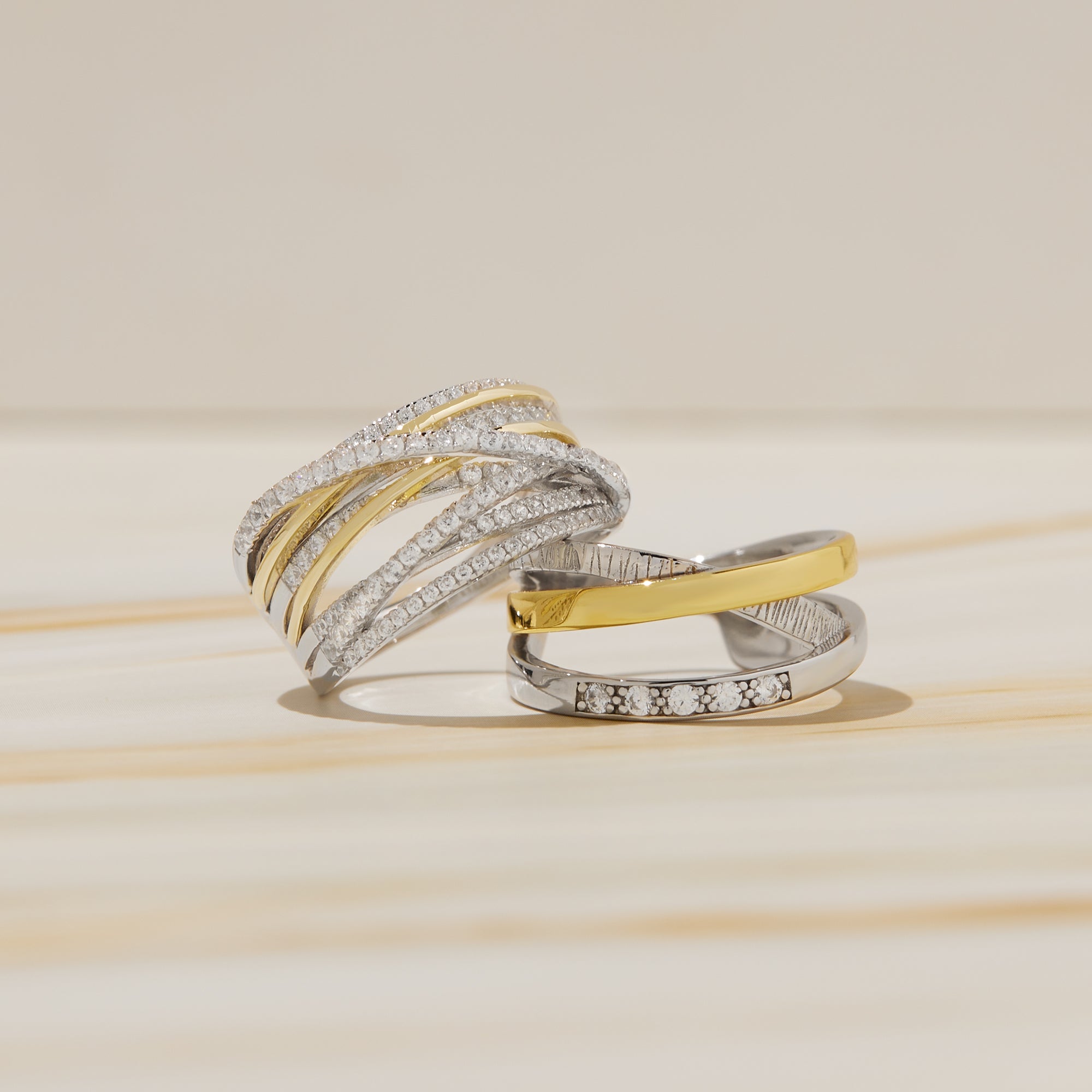 Crossover Rings