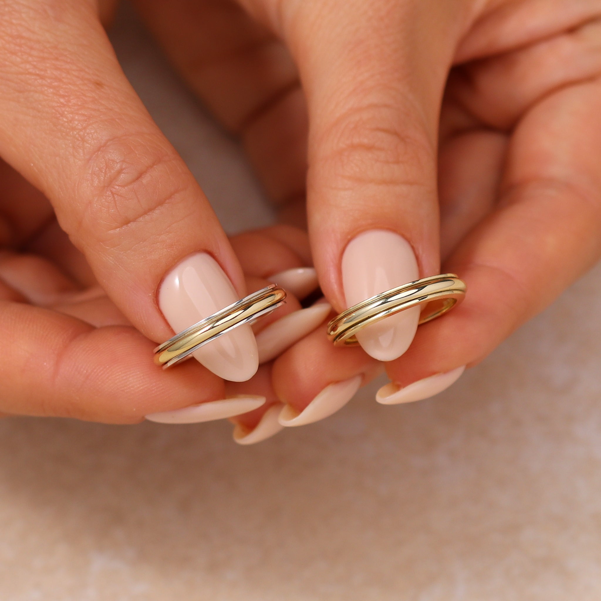 Fausta Minimalist Spinner Ring