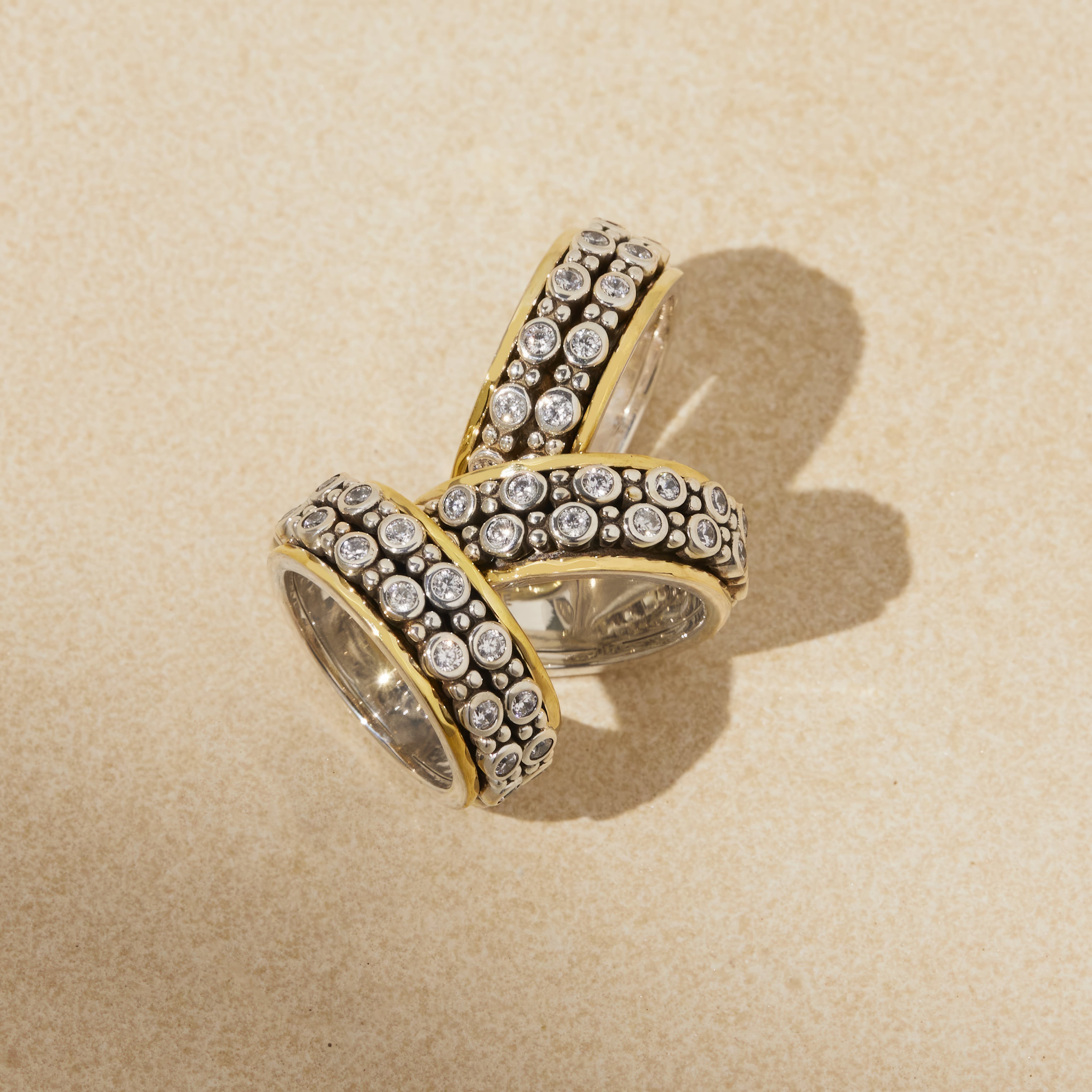 Jelia Spinner Ring