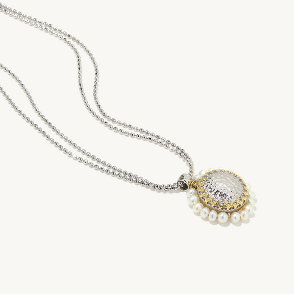 Vahnda Necklace