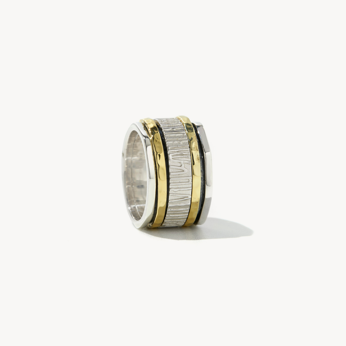 Sipriana Spinner Ring